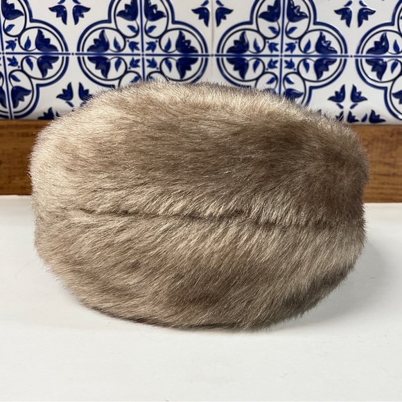 Vintage 1960s Brown Faux Fur Mid Century Pillbox Hat Mod Jackie O Style 22” - Picture 2 of 7